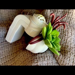 Bath & Body Works Wallflower Air Freshener Plug In